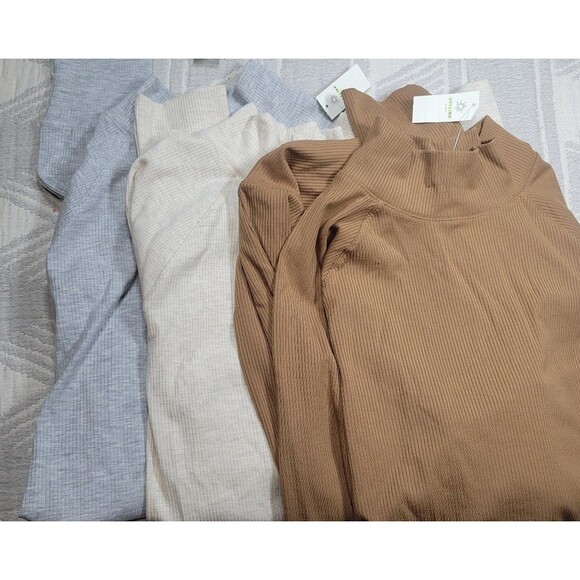 OFFLINE by Aerie Real Good‎ Mock Neck Ribbed Tops – Bundle of 3 (Size L) - Picture 2 of 12